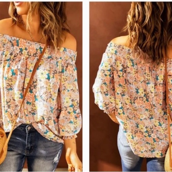 Off the shoulder flowered blouse - Picture 1 of 1